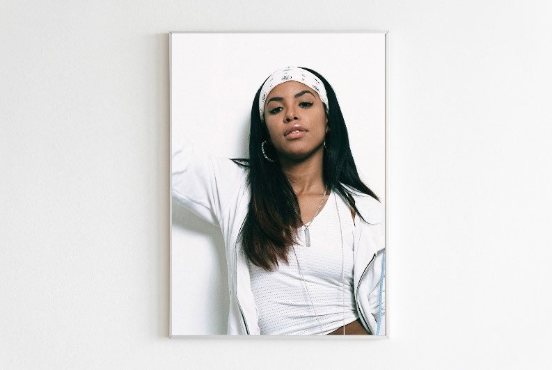 Aaliyah wearing white Bandana Photo Print